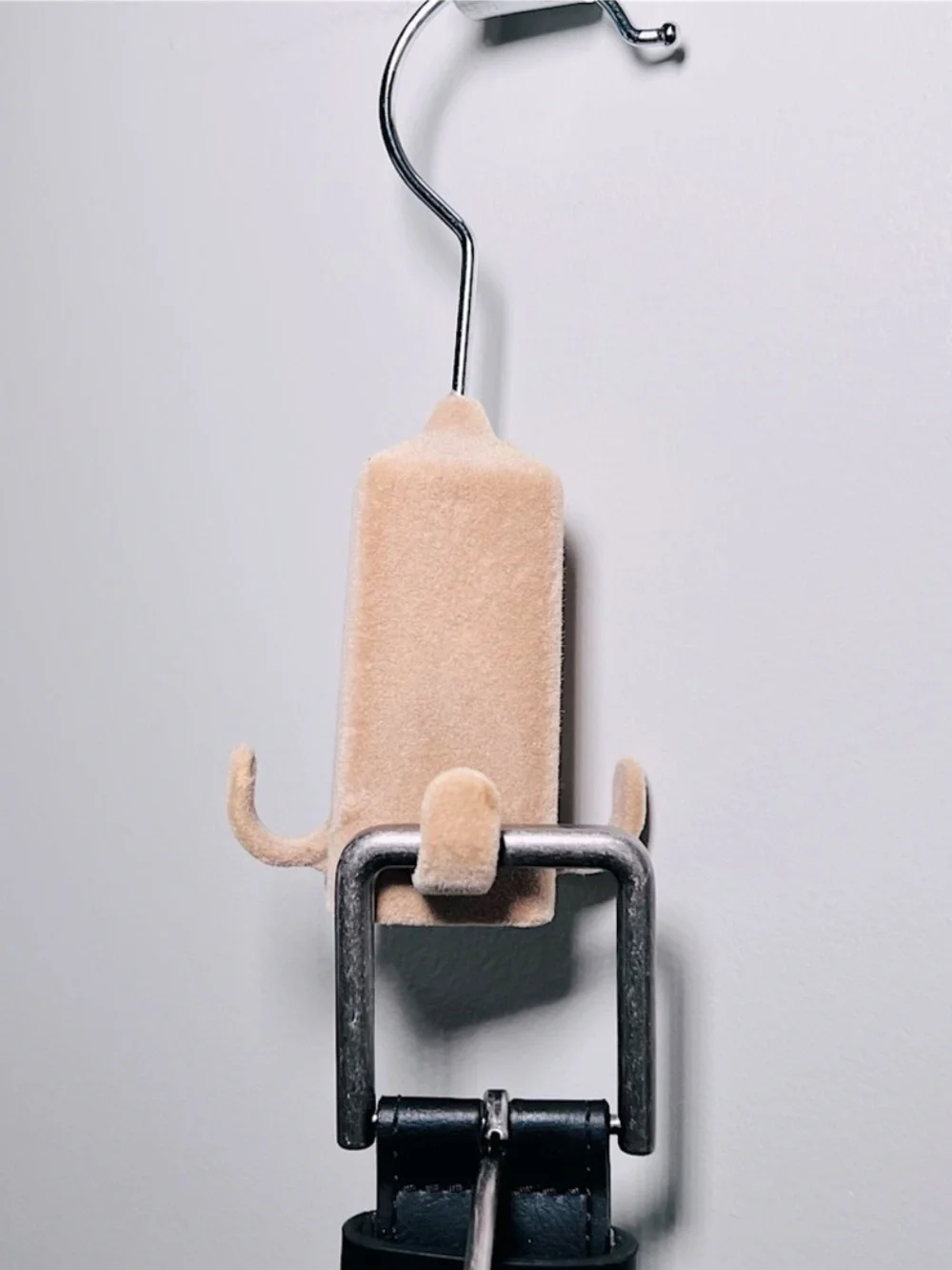 Velvet Accessory Hanger Four Hook Small Tan Closet Organizer for Tie Belt Scarf